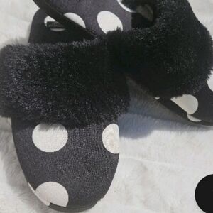 NWOT Victoria Secret Signature Black White Polka Dots Slip On Slipper Sz M (7/8)